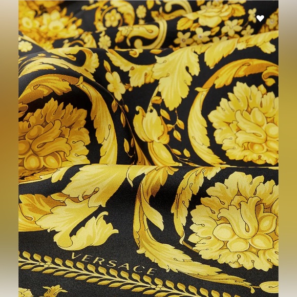 Versace BAROCCO LARGE SILK FOULARD Black & Gold Authentic Extra Large - Picture 9 of 14